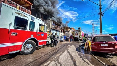 Sili'de Alevler Göçmen Barinaklarini Küle Çevirdi Açiklamasi 15 Yarali