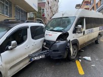 Ümraniye'de Kontrolden Çikan Okul Servisi 4 Araca Çarpti Açiklamasi 3 Ögrenci Yaralandi