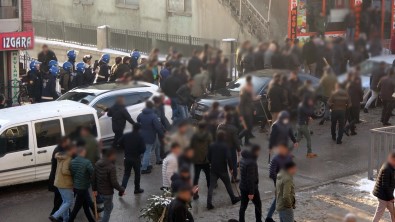 Yüksekova'da Iki Grup Arasinda Silahli Kavga Açiklamasi 4 Yarali