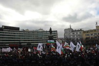 Bulgaristan'da Covid-19 Tedbirlerine Karsi Çikan Protestocular Parlamentoyu Basmaya Çalisti