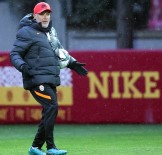 Galatasaray Günü Çift Antrenmanla Tamamladi