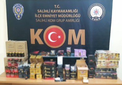 Manisa'da Bin 25 Adet Cinsel Içerikli Ürün Ele Geçirildi