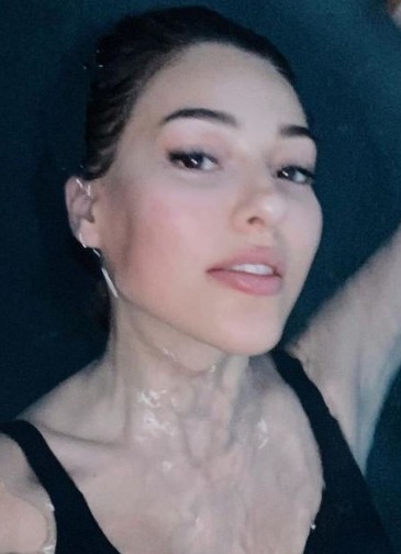 -11 derecede havuz keyfi yaptı!