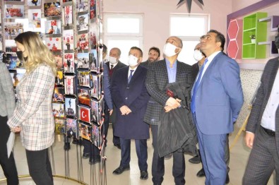 Afyonkarahisar'da 15 Temmuz Resim Sergisi Açildi