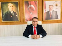 Baskan Firat'tan Üniversite Ögrencilerine Yeni Yil Sürprizi