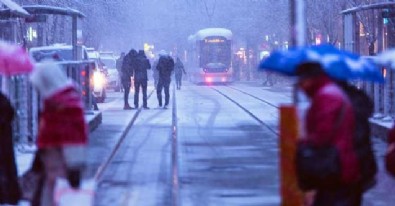 Meteorolojiden İstanbul İçin Uyarı Geldi? Kar Yağışı Devam Edecek Mi?