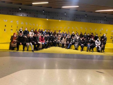 Sultangazi Belediyesi Ögretmenleri Karanlikta Diyalog Müzesi'ni Ziyaret Etti