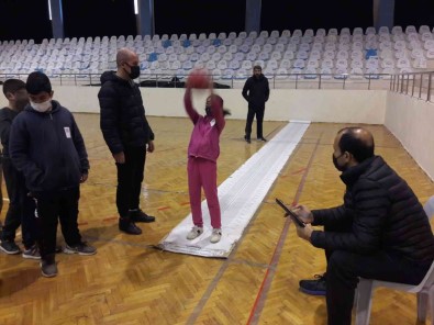 228 Ögrenci Spora Yönlendirme Testinden Geçirildi