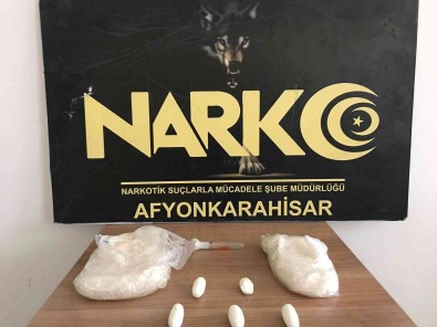 Bolvadin'de Uyusturucu Operasyonunda 2 Kisi Gözaltina Alindi