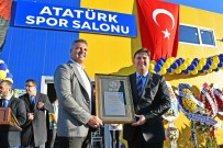 Fethiye'de Yapimi Tamamlanan Atatürk Spor Salonu Hizmete Açildi