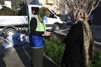 Kusadasi Belediyesi'nin 'Kara Kis Destegi' Sürüyor