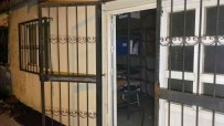 Pendik'te Park Halindeki Polis Araci Alev Alev Yandi