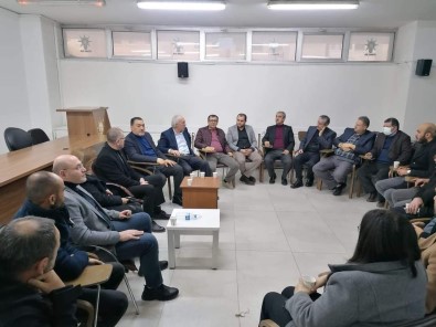 AK Parti'de Merkez Ilçe Temayül Yoklamasi