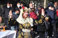 Binlerce Kisi Festivalde Bulustu