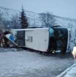 Sivas'ta Otobüs Kazasi Açiklamasi 1 Ölü, 20'Ye Yakin Yarali