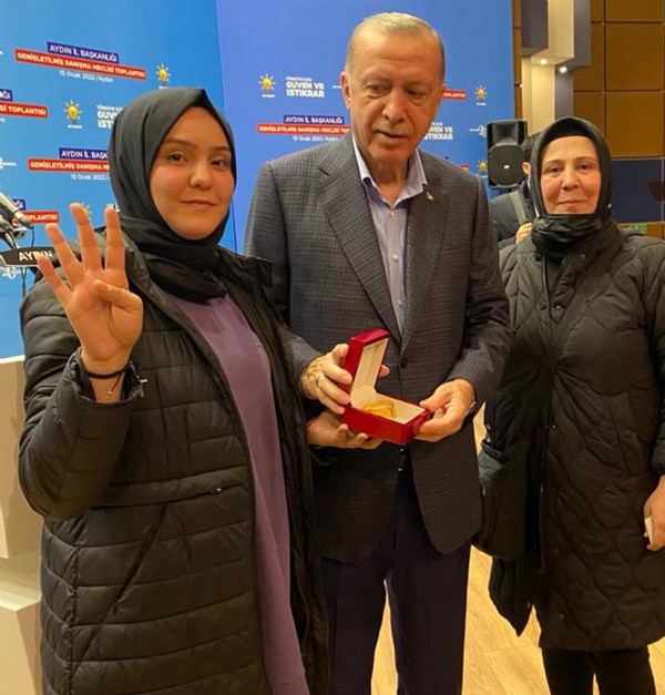 Başkan Erdoğan'dan üniversite öğrencisine doğum günü sürprizi!