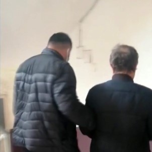 34 Yil Kesinlesmis Hapis Cezasi Bulunan Sahis Sahte Kimlikle Yakalandi