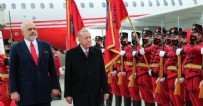 ARNAVUTLUK - Arnavutluk'ta Türkiye'nin yaptığı deprem konutları teslim edildi! 'Erdoğan dediklerini yapan bir kişidir'