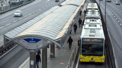 Ekrem İmamoğlu'nun '300 metrobüs alımımız engellendi' yalanı da patladı!
