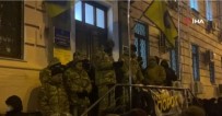 Ukrayna Eski Devlet Baskani Porosenko'ya 35 Milyon Dolar Kefalet Talebi