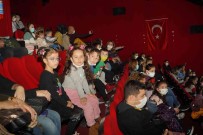 Ayvalik'ta Ögrenciler Sömestre Tatilinde Tiyatroya Doyacak