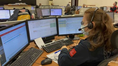 Isparta'da 112 Acil Çagri Merkezi, 2021 Yilinda 298 Bin 644 Kez Gereksiz Mesgul Edildi