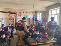 Jandarma Yürekleri Isitti