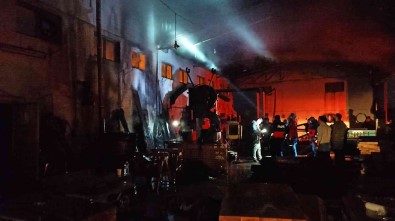 Kereste Atölyesinde Korkutan Yangin