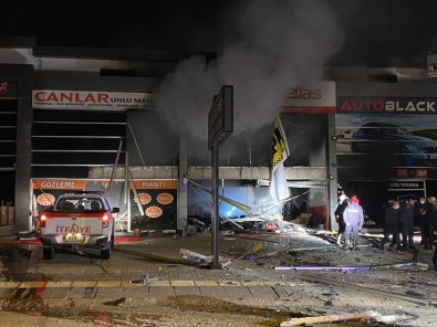 Ankara'da Oto Lastikçi Dükkaninda Patlama Açiklamasi 3 Is Yeri Kullanilamaz Hale Geldi