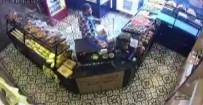 Esenyurt'ta Firina Gelen Adam Yardim Kutularini Çaldi, Üstüne Birde Kasiyerden Para Aldi