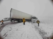 Mardin'de Kar Nedeniyle Trafik Kazalari Pes Pese Geldi Haberi