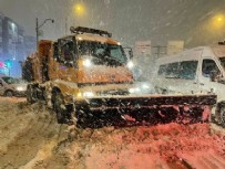 DAVUT GÜL - Tarsus-Adana-Gaziantep (TAG) Otoyolu'nda kar yağışı nedeniyle kapanmıştı... Mahsur kalanlara ilişkin valilikten açıklama geldi!