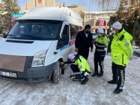 Van Polisinden 'Trafik Güvenligi' Faaliyeti