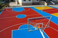 92 Okula Basketbol Ve Voleybol Sahasi Yapildi