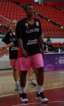 Bellona Kayseri'de Stephanie Madden Ilk Kez Forma Giydi