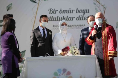 Kocasinan, 2021 Yilinda 3 Bin 252 Mutlu Evliligin Temelini Atti