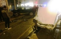 Konya'da Otomobiller Çarpisti Açiklamasi 4 Yarali