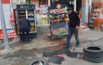 Siverek'te 2 Otomobil Bir Is Yerine Girdi