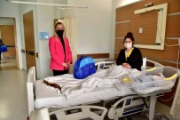 Tuzla'da 2022'Nin Ilk Bebek Ve Annelerine Baskan Yazici'dan Hediye