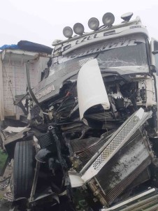 Yogun Sis Beraberinde Kaza Getirdi