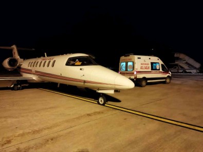 50 Yasindaki Hasta Uçakla Tedavi Için Bursa'ya Getirildi