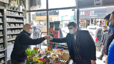 Kaymakam Tunç, Orhan Dogan Caddesindeki Esnafla Bir Araya Geldi