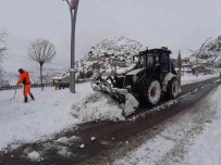 Çukurca Belediyesinden Kar Temizleme Çalismasi