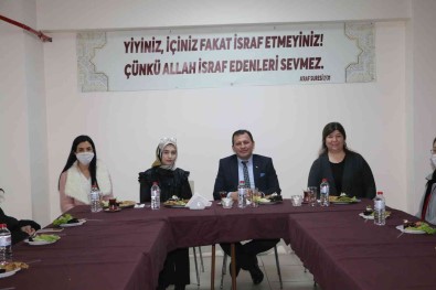 Gençlik Ve Spor Il Müdürlügü'nden 'Sinavlara 5 Dakika Mola' Etkinligi