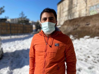 Uludag Ve Palandöken Yerine Diyarbakir'in Tarihi Mekanlarinda Snowboard Keyfi