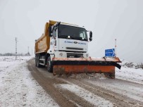 Altindag'da Karla Mücadele Sürüyor