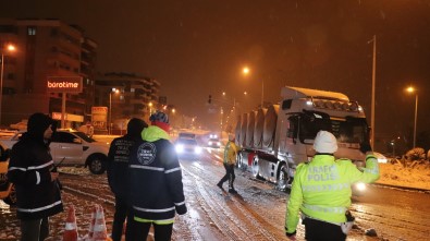 Antalya Karayolunda Ulasima Kar Engeli
