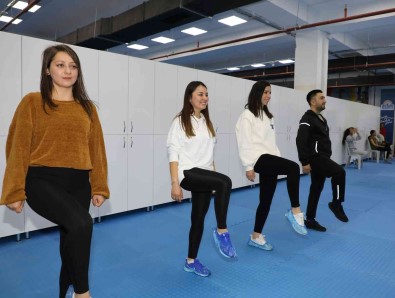 Büyüksehir Halk Danslari Gösteri Ekibi Çalismaya Basladi