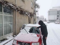 Çameli'de Kar Yagisi Hayati Olumsuz Etkiledi