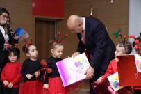 Çocuklar Karnelerini Baskan Altinok'un Elinden Aldi